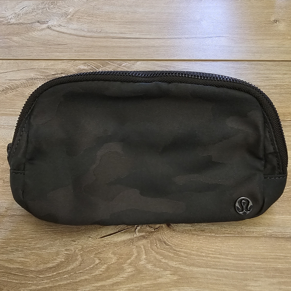 lululemon athletica Black Men's Bag